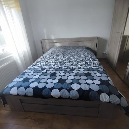 Chambre Double- Sdb Et Wc Prive 모를레 외부 사진